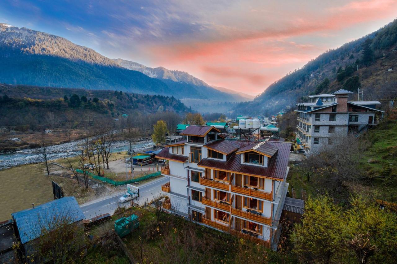 Hotel Vaibhav Regency Manāli Esterno foto