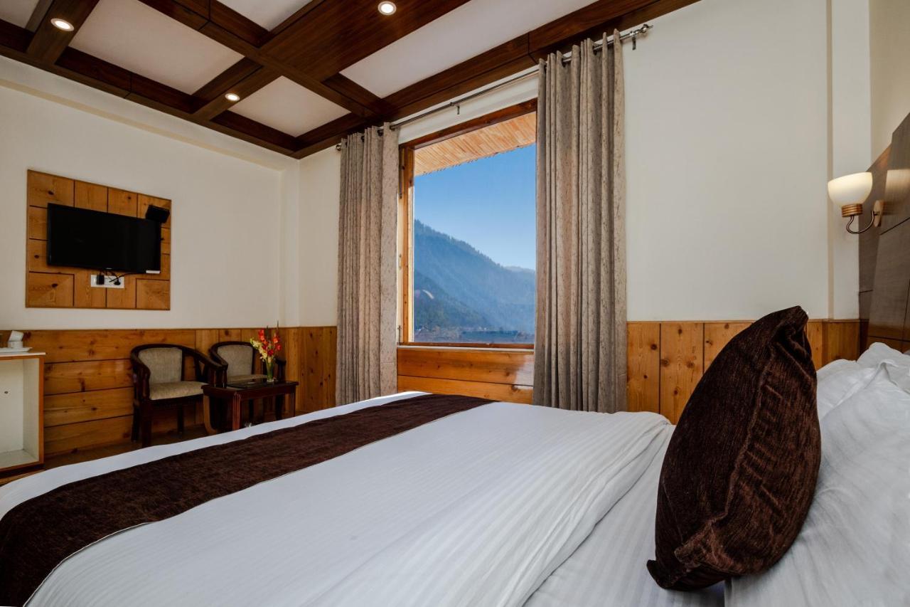Hotel Vaibhav Regency Manāli Esterno foto