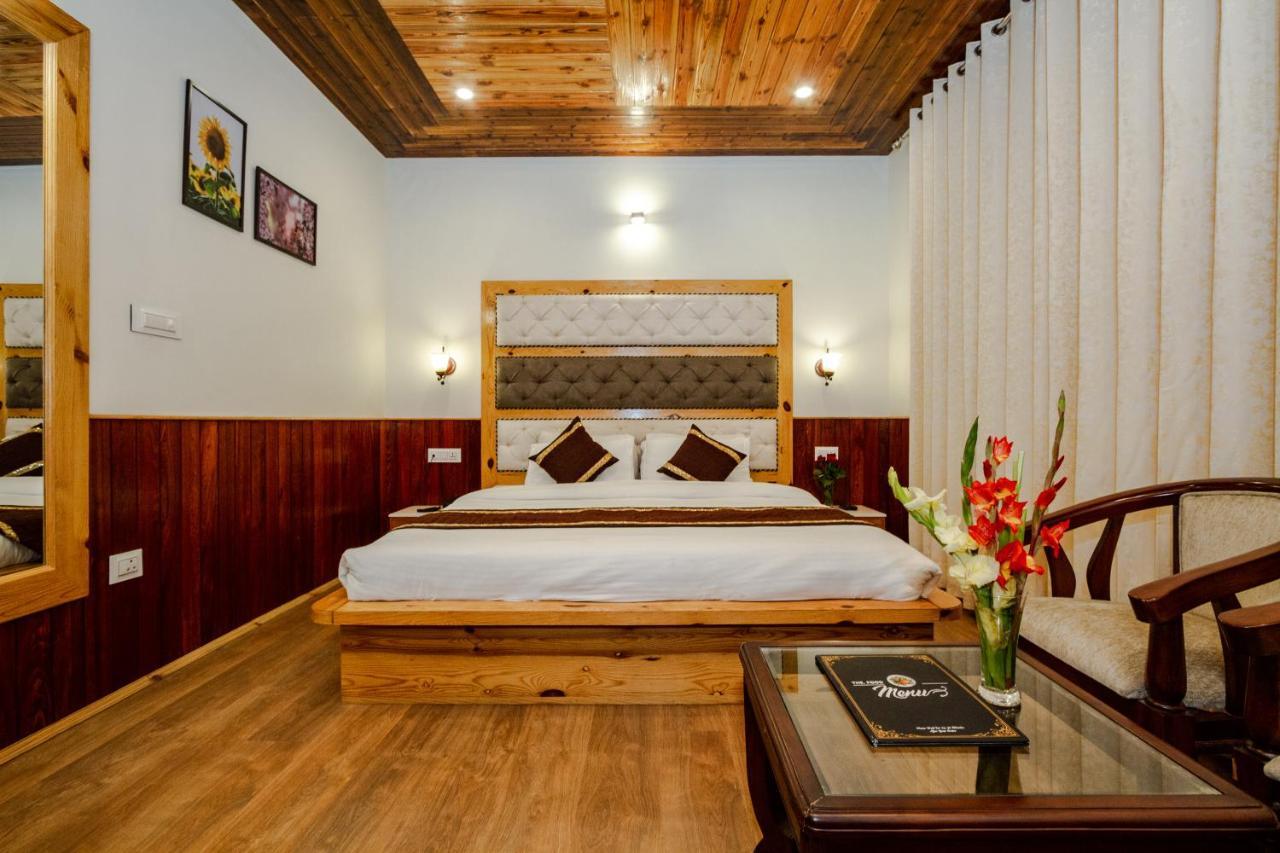 Hotel Vaibhav Regency Manāli Esterno foto