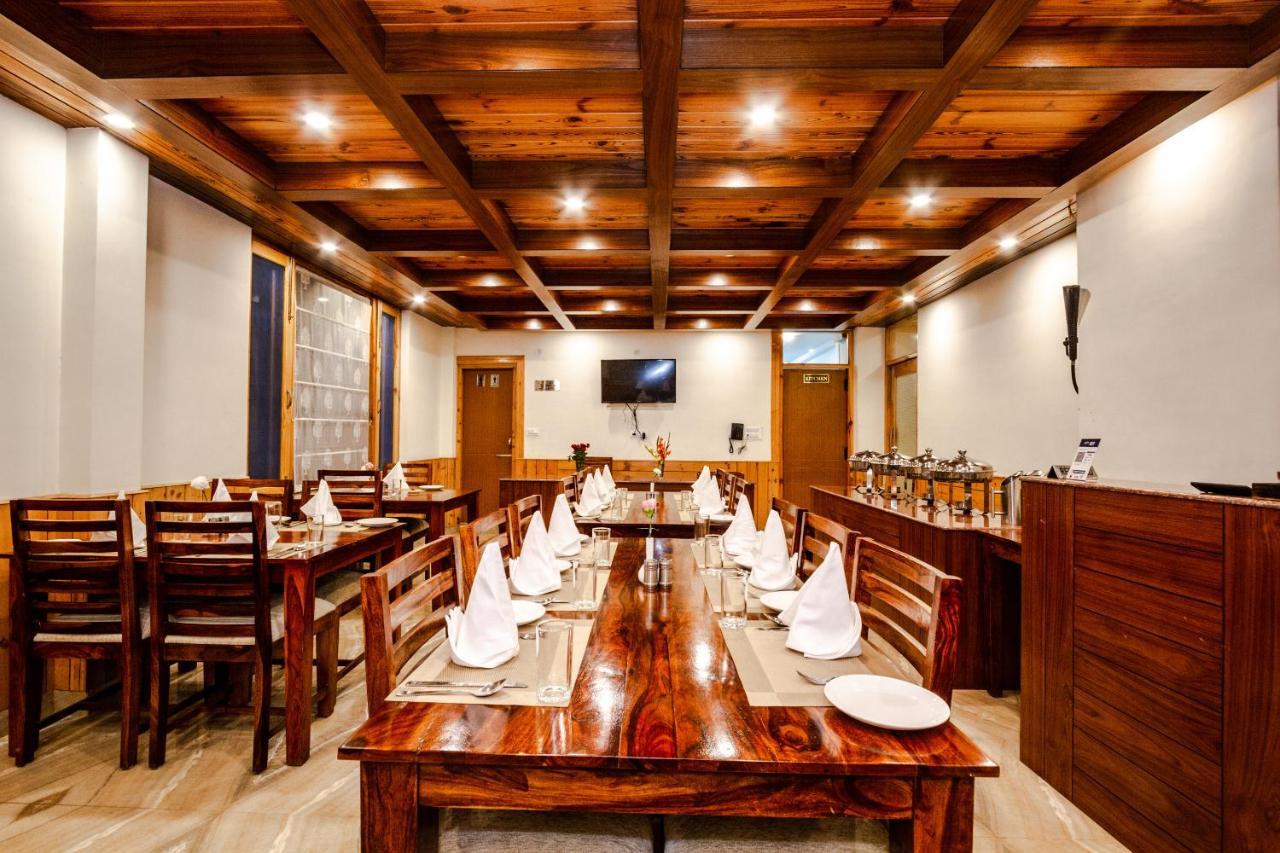 Hotel Vaibhav Regency Manāli Esterno foto